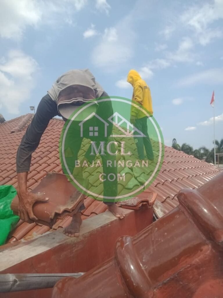 jasa pasang atap baja ringan tukang profesional miraclebajaringan.com 048 jasa pasang atap baja ringan tukang profesional miraclebajaringan.com 048