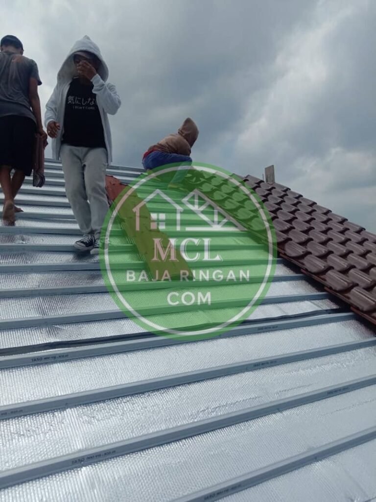 jasa pasang atap baja ringan tukang profesional miraclebajaringan.com 07 jasa pasang atap baja ringan tukang profesional miraclebajaringan.com 07
